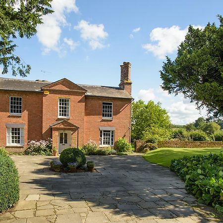 Отель All Hallows Farmhouse Wimborne Saint Giles Экстерьер фото