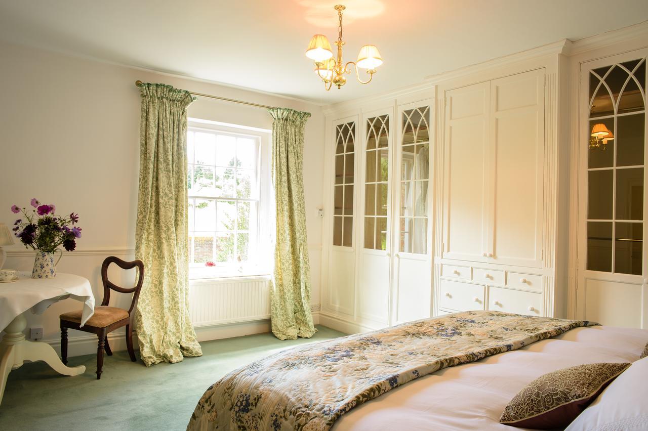 Отель All Hallows Farmhouse Wimborne Saint Giles Экстерьер фото