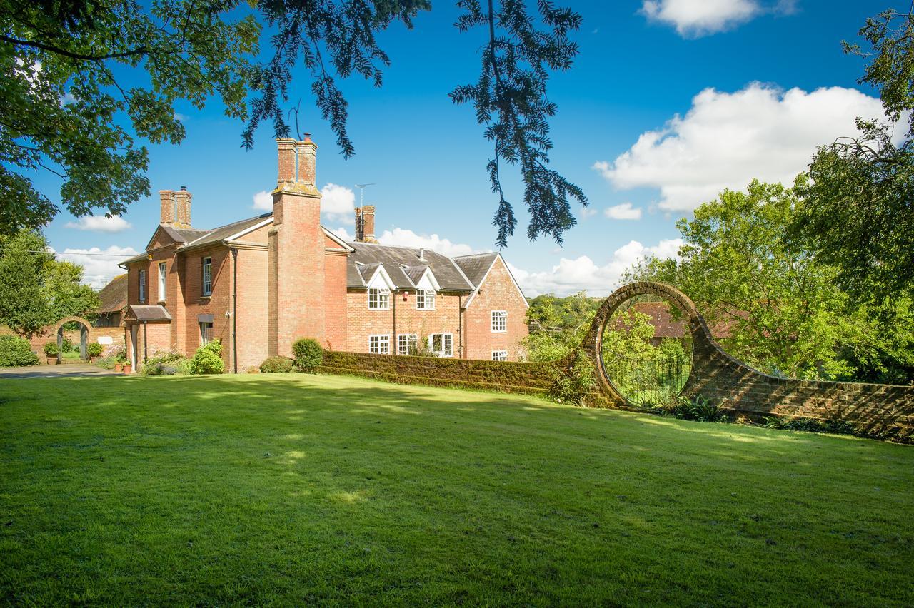 Отель All Hallows Farmhouse Wimborne Saint Giles Экстерьер фото